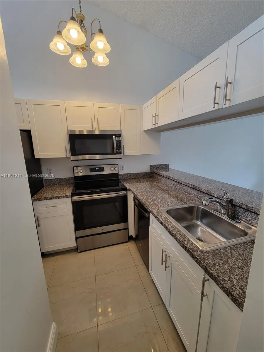 958 Coral Club Dr #958, Coral Springs, FL 33071 - Image #1