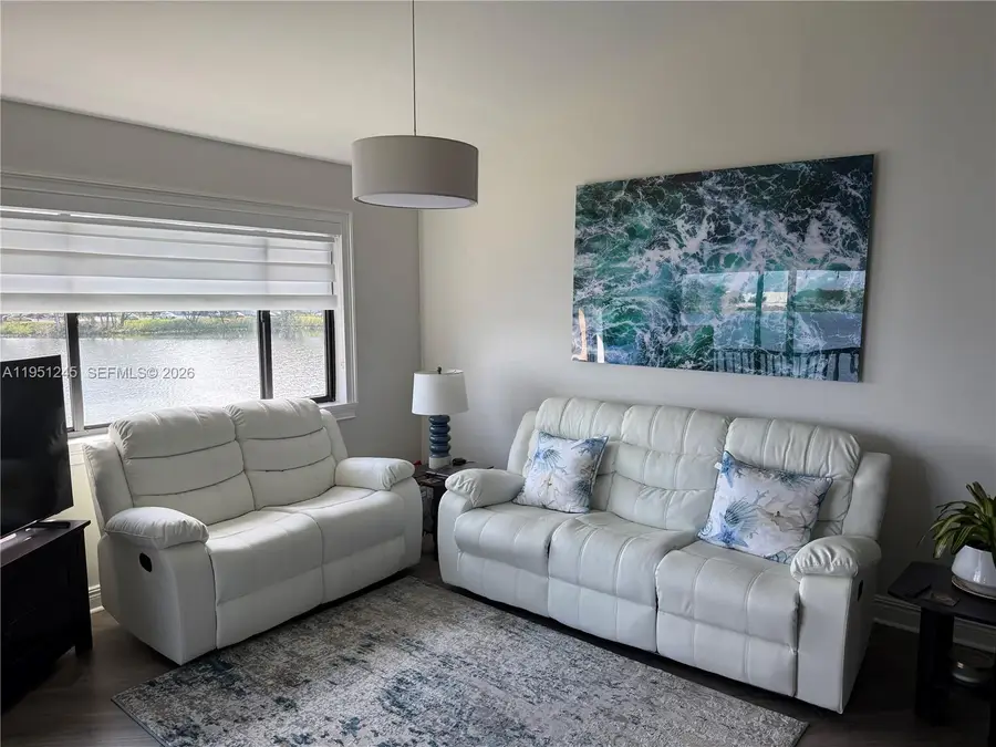 15539 N Miami Lakeway N #203-22, Miami Lakes, FL 33014 - Image #3