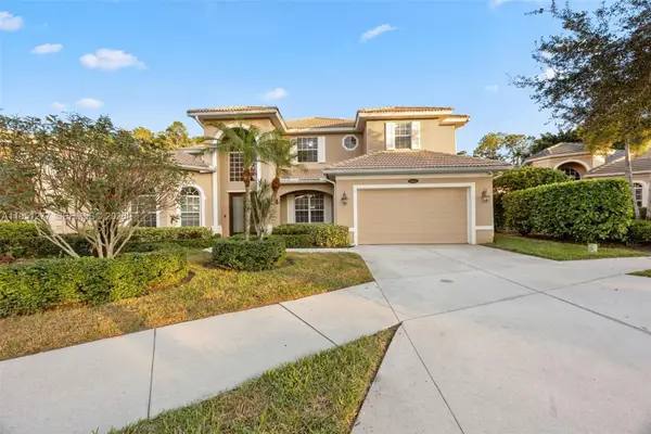 14832 Indigo Lakes Cir, Naples, FL 34119