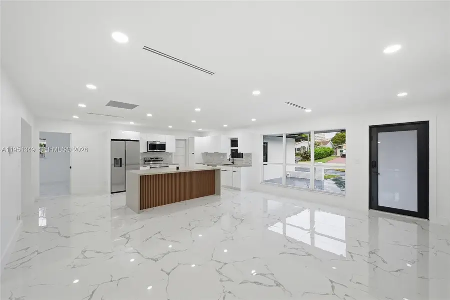 4711 NE 18th Ave, Oakland Park, FL 33334 - Image #2