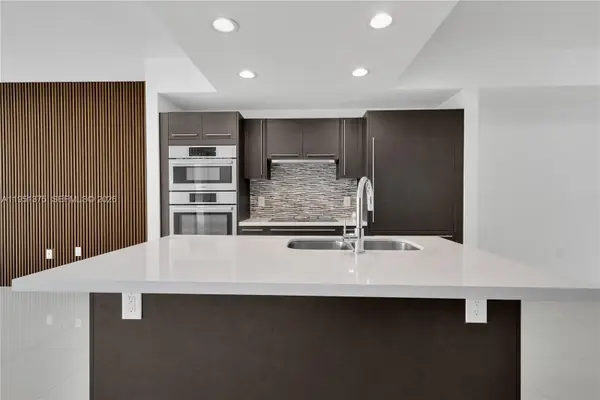 7751 NW 107th Ave #518, Doral, FL 33178