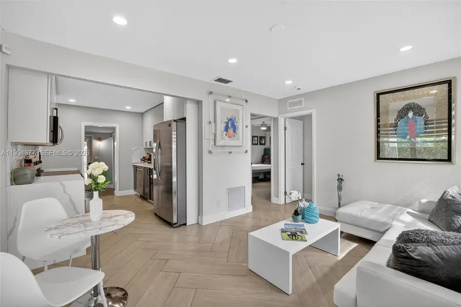 101 NE 47th Ct, Oakland Park, FL 33334 - Image #2