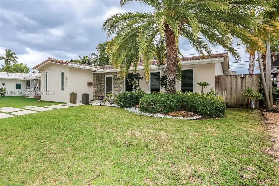 844 Johnson St, Hollywood, FL 33019 - Image #2