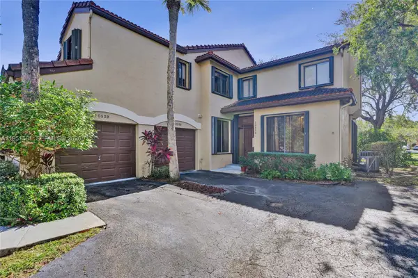 10530 NW 10th St #B-125, Plantation, FL 33322