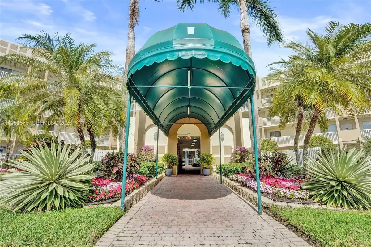 7763 Southampton Ter #403, Tamarac, FL 33321 - #1