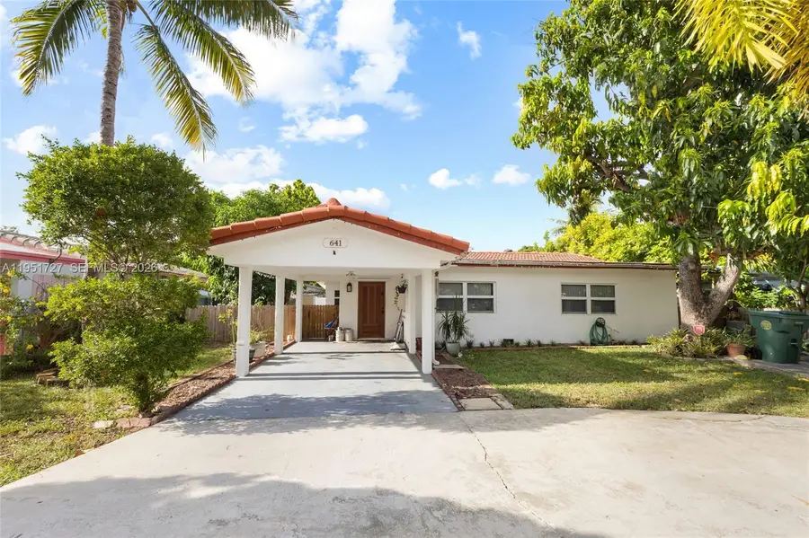 641 NE 56th Ct, Oakland Park, FL 33334 - Image #3