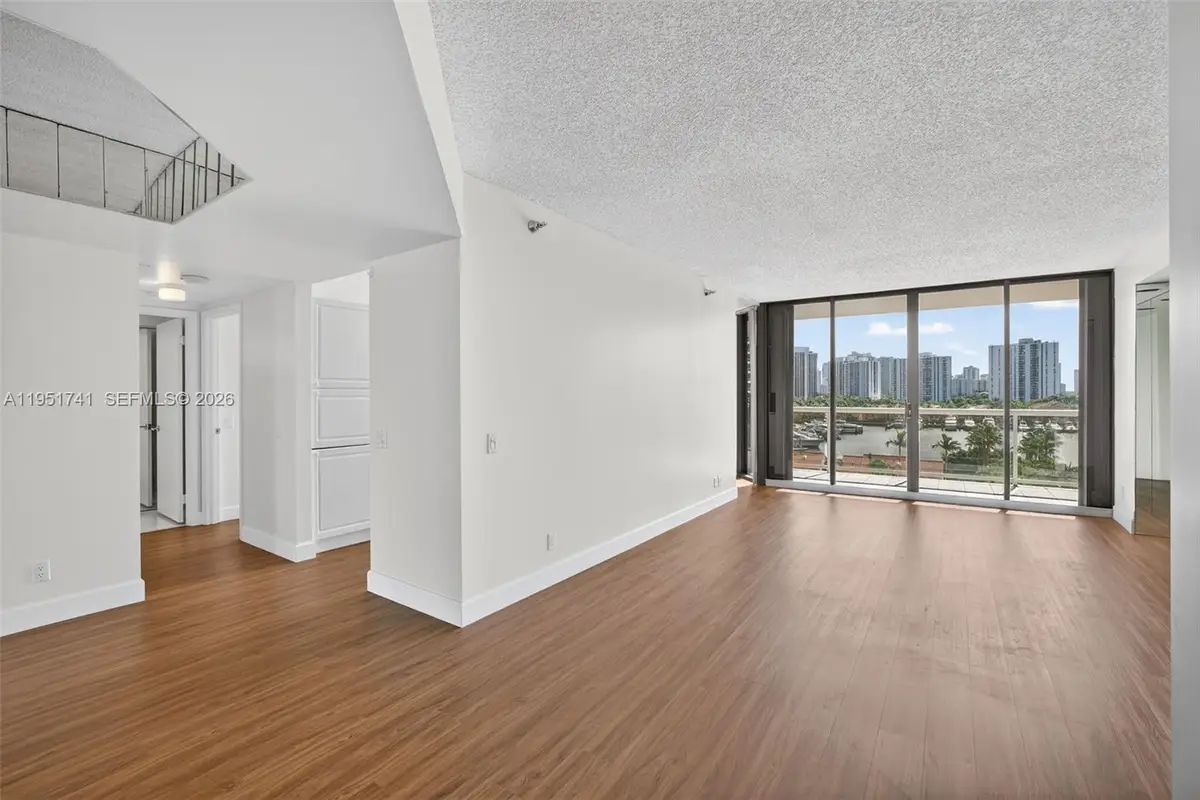 3640 Yacht Club Dr #708, Aventura, FL 33180 - #1