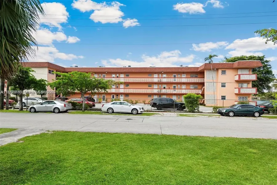 18900 NE 3rd Ct #510, Miami, FL 33179 - Image #2