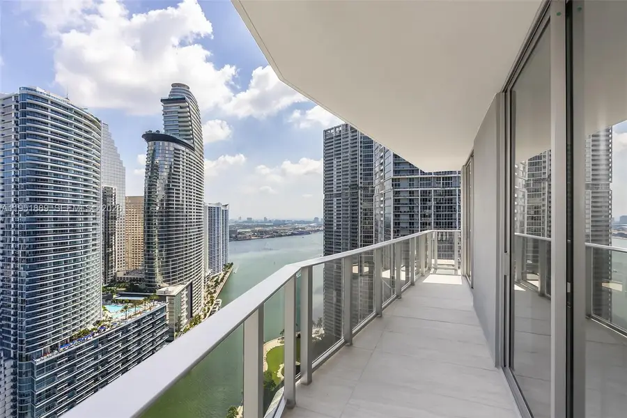 77 SE 5th St #3013, Miami, FL 33131 - Image #2