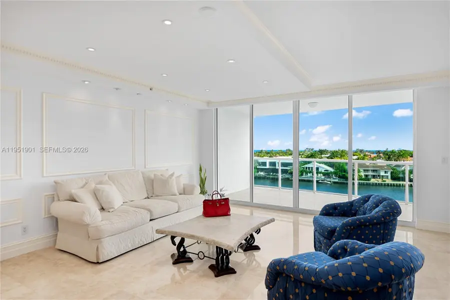 20201 E Country Club Dr #608, Aventura, FL 33180 - Image #3