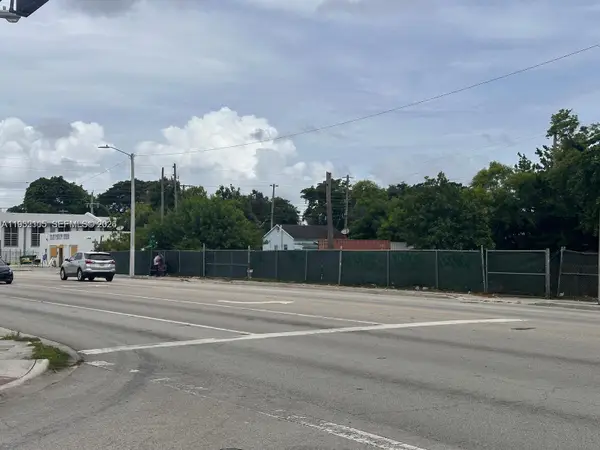 1630 NW 51st St, Miami, FL 33142