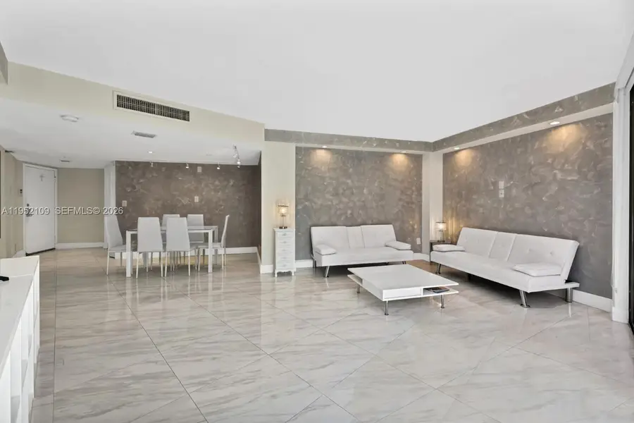 3101 N Country Club Dr #105, Aventura, FL 33180 - Image #2