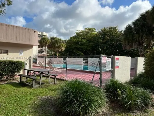 2701 Riverside Dr #109-B, Coral Springs, FL 33065 - Image #3