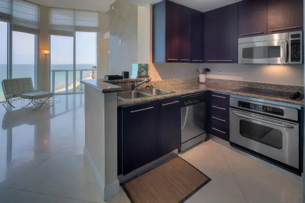 6515 Collins Ave #1804, Miami Beach, FL 33141