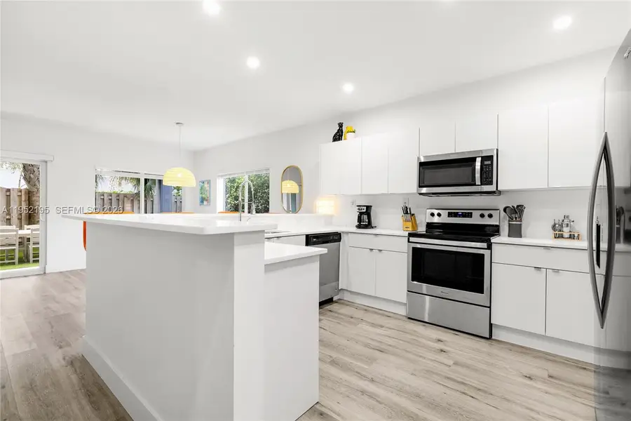 1123 NE 23rd Ter, Pompano Beach, FL 33062 - Image #3