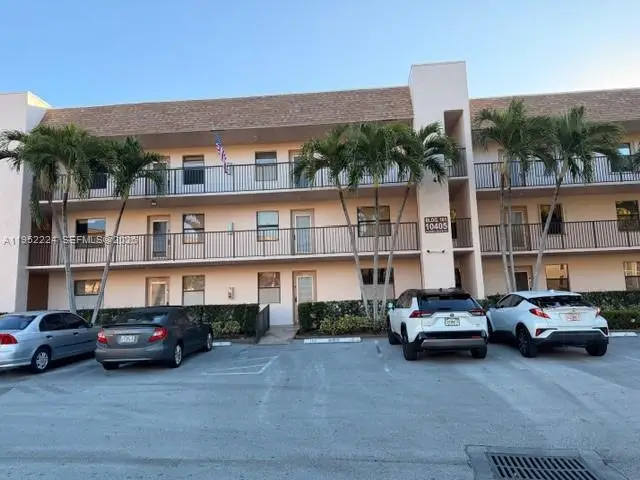 10405 Sunrise Lakes Blvd #202, Sunrise, FL 33322 - Image #1