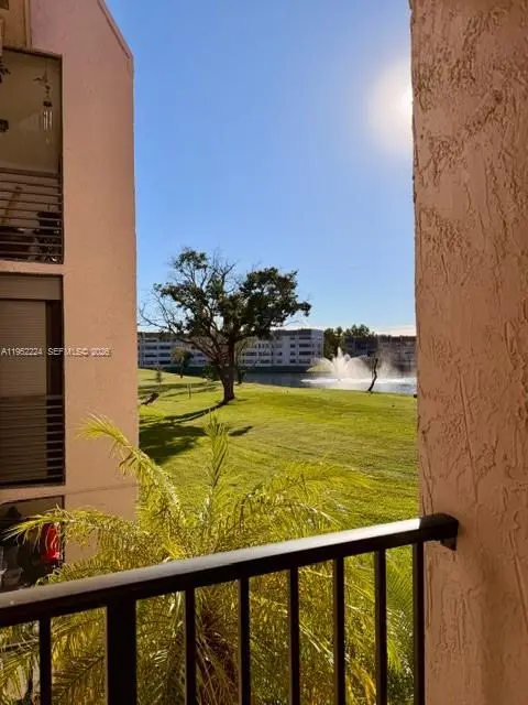10405 Sunrise Lakes Blvd #202, Sunrise, FL 33322 - Image #3
