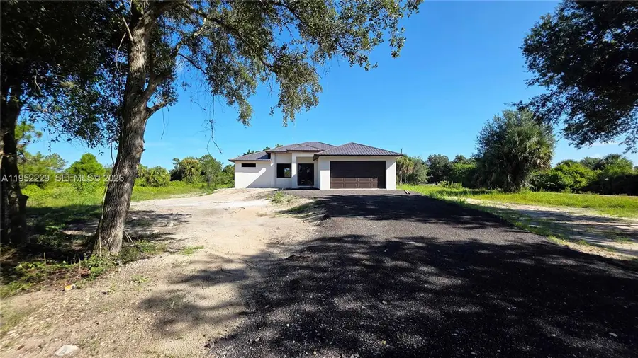 421 Bald Cypress Ave, Clewiston, FL 33440 - Image #2