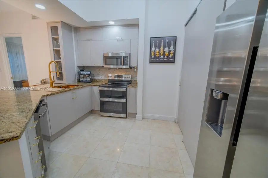 20000 E Country Club Dr #409, Aventura, FL 33180 - #3