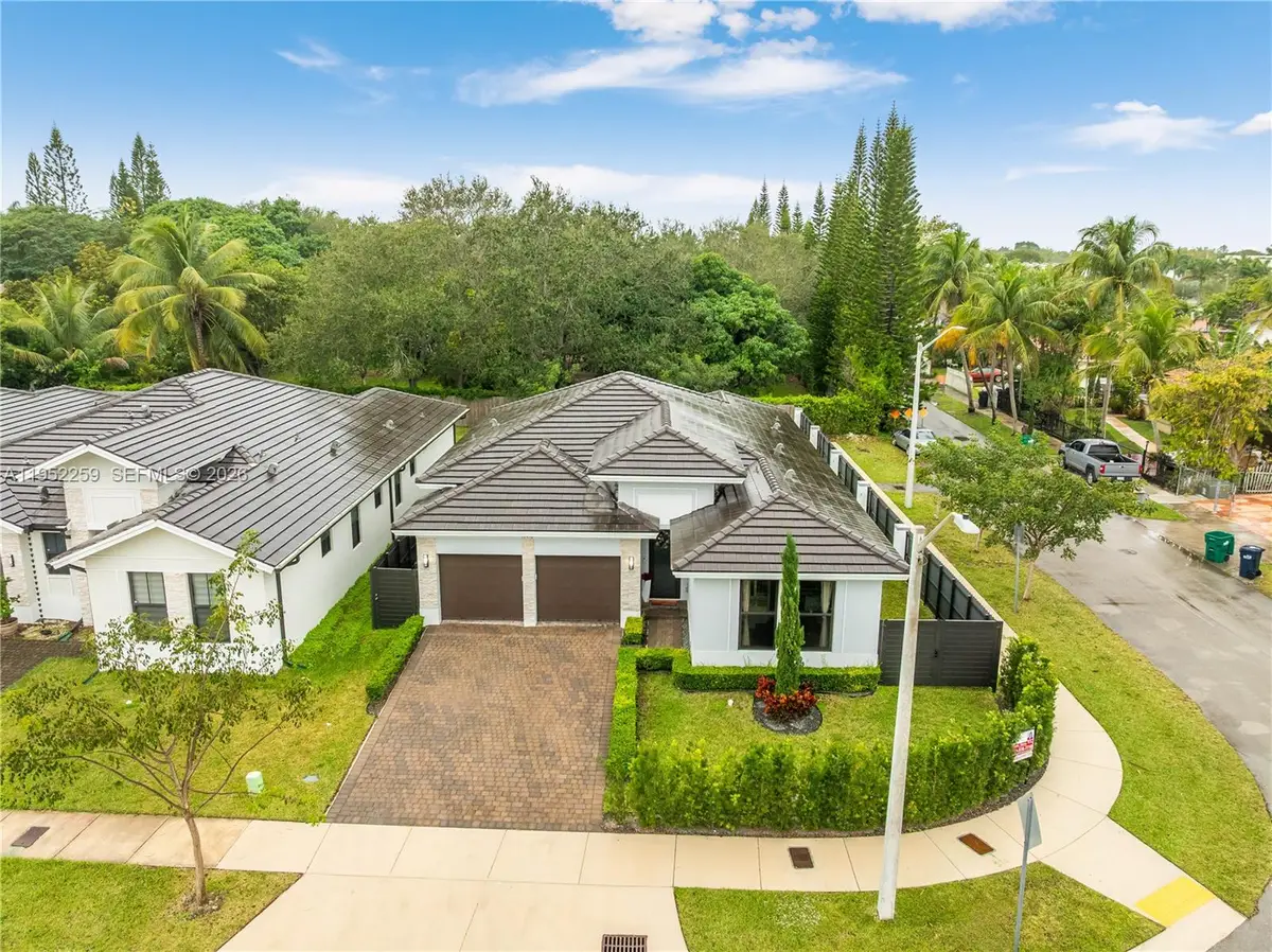 19410 SW 124th Ct, Miami, FL 33177 - Image #1