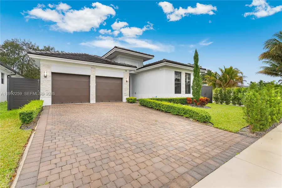 19410 SW 124th Ct, Miami, FL 33177 - Image #2