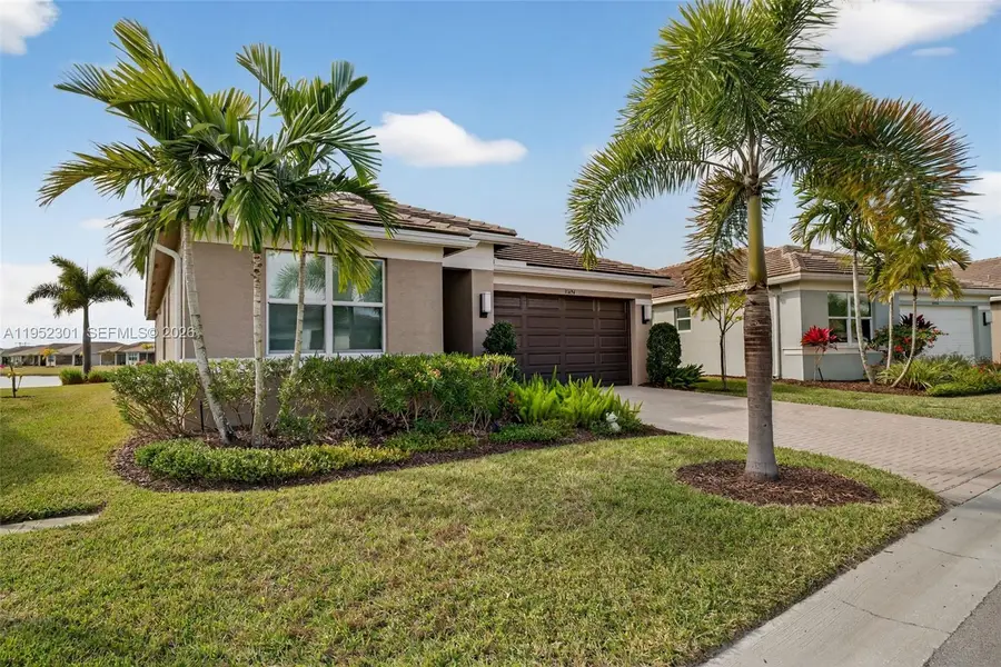 11694 SW River Crossing Pl, Port Saint Lucie, FL 34987 - Image #2