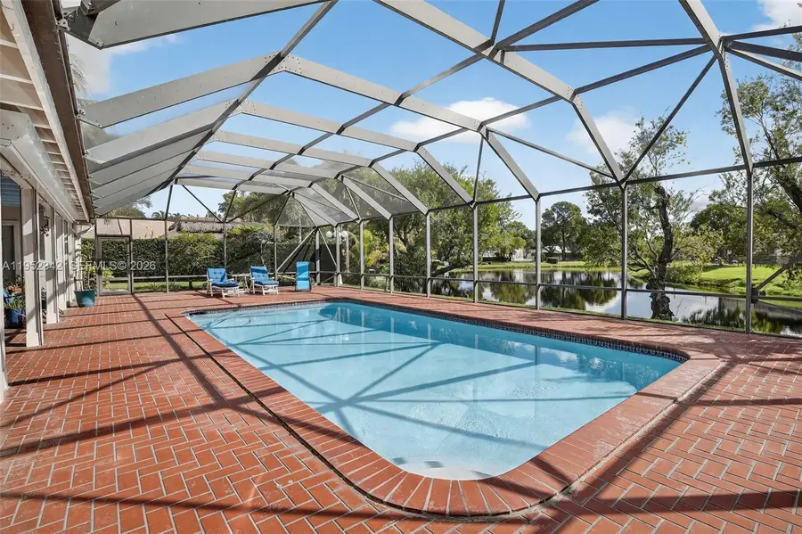 8704 Mahogany Ave, Plantation, FL 33324 - Image #3