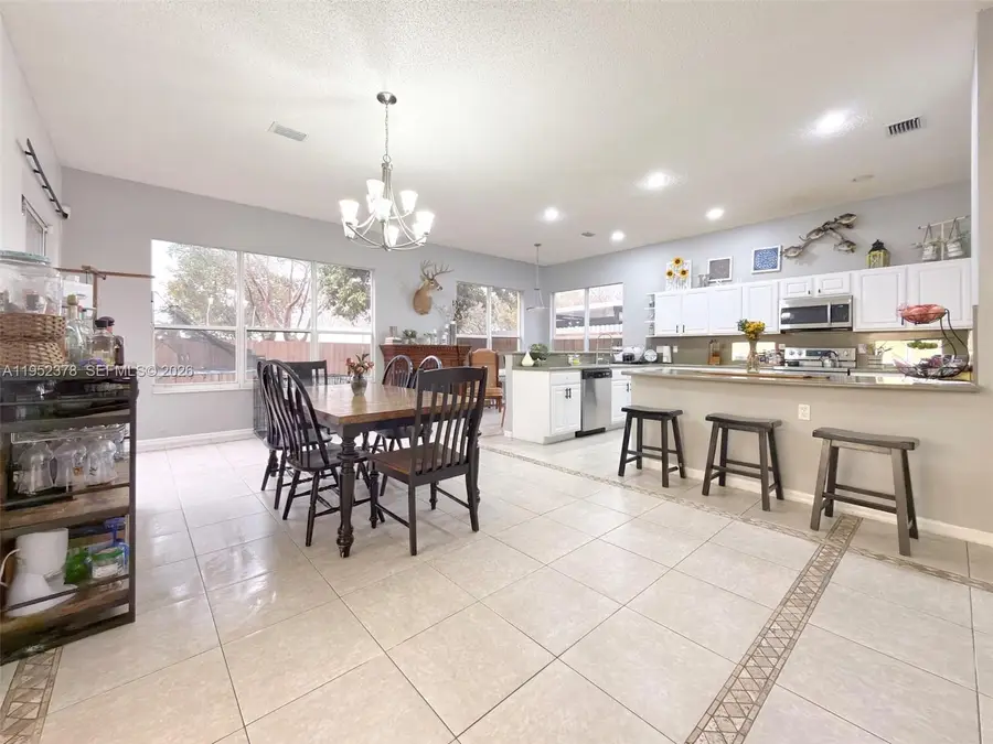 366 NE 19th Ave, Homestead, FL 33033 - #2