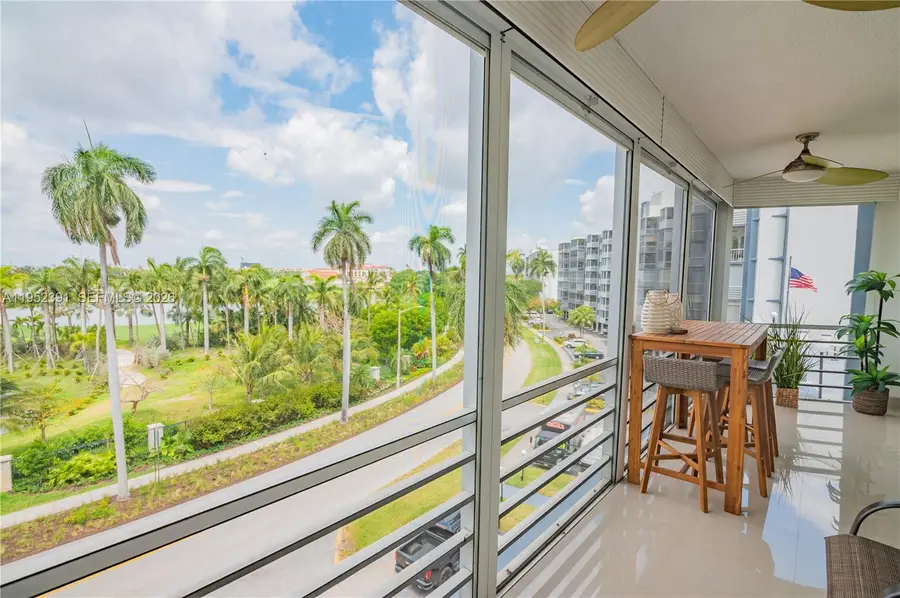 200 Diplomat Pkwy #519, Hallandale Beach, FL 33009 - Image #3