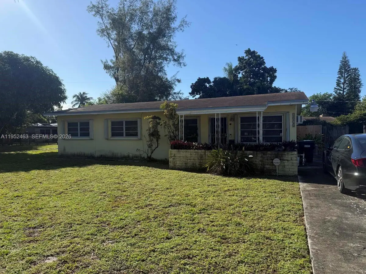 1870 NE 154th Ter, North Miami Beach, FL 33162 - #1