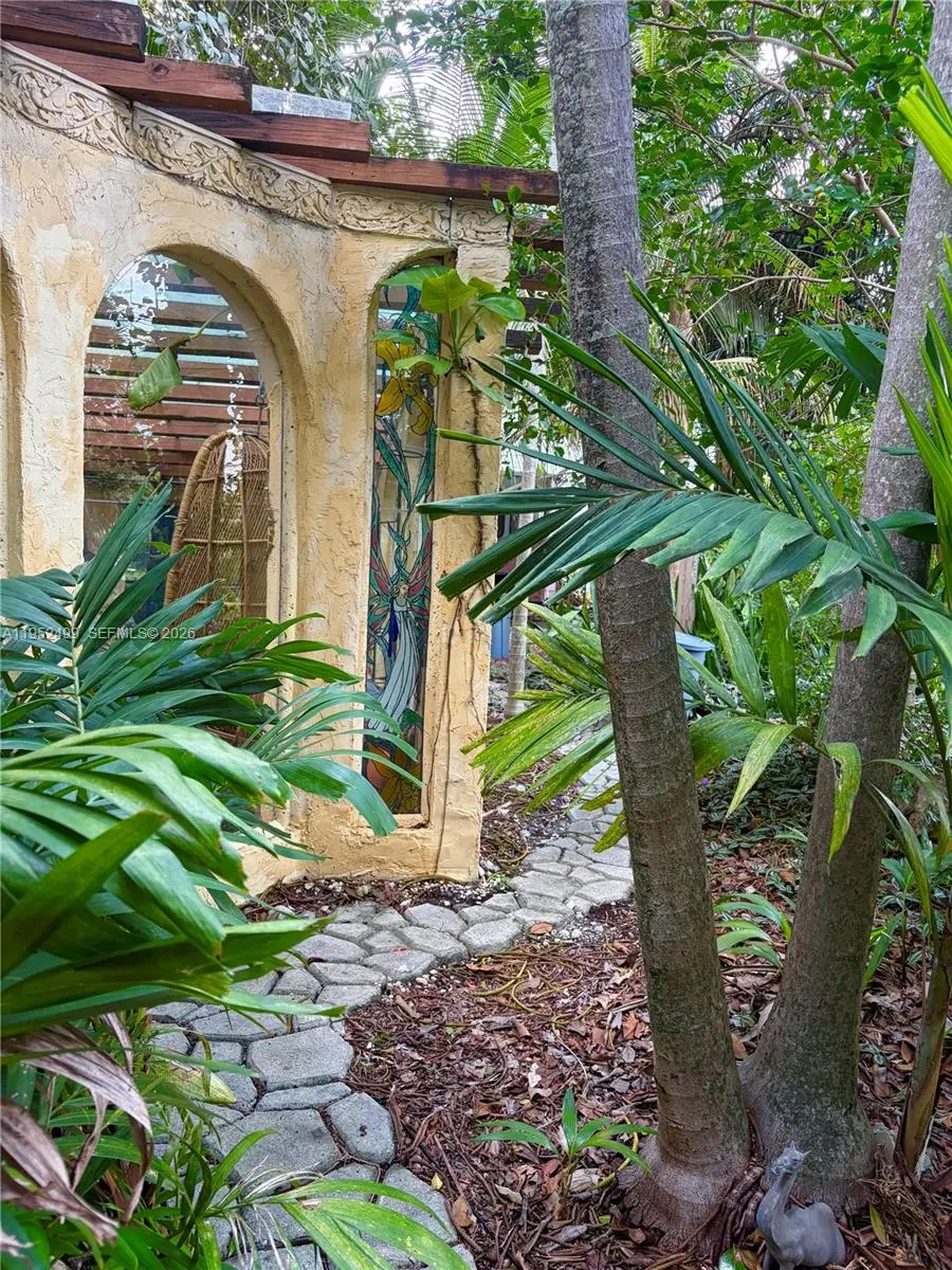 732 NW 43rd Ct, Oakland Park, FL 33309 - Image #3