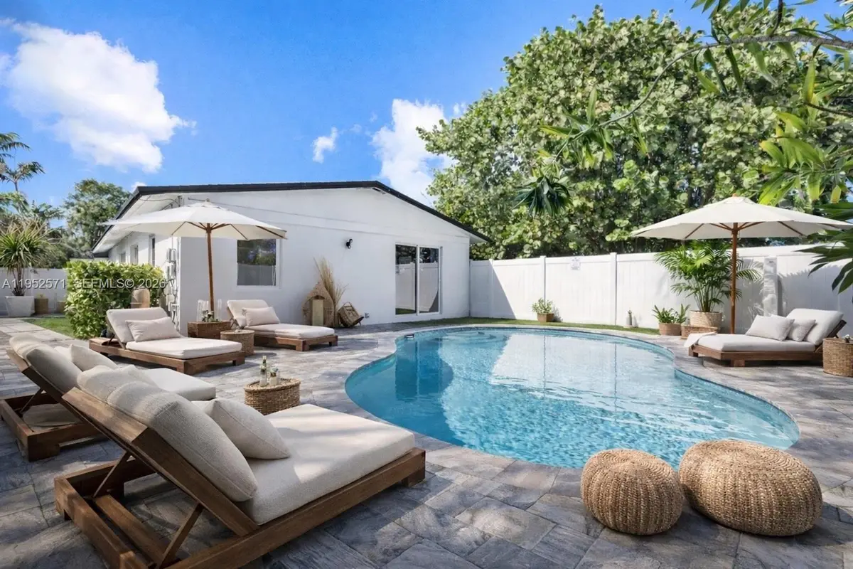 416 NE 29th St, Wilton Manors, FL 33334 - Image #1