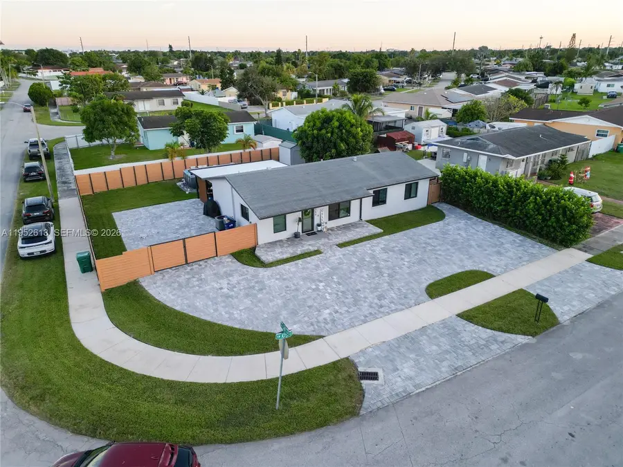 14265 SW 105th Ct, Miami, FL 33176 - Image #2