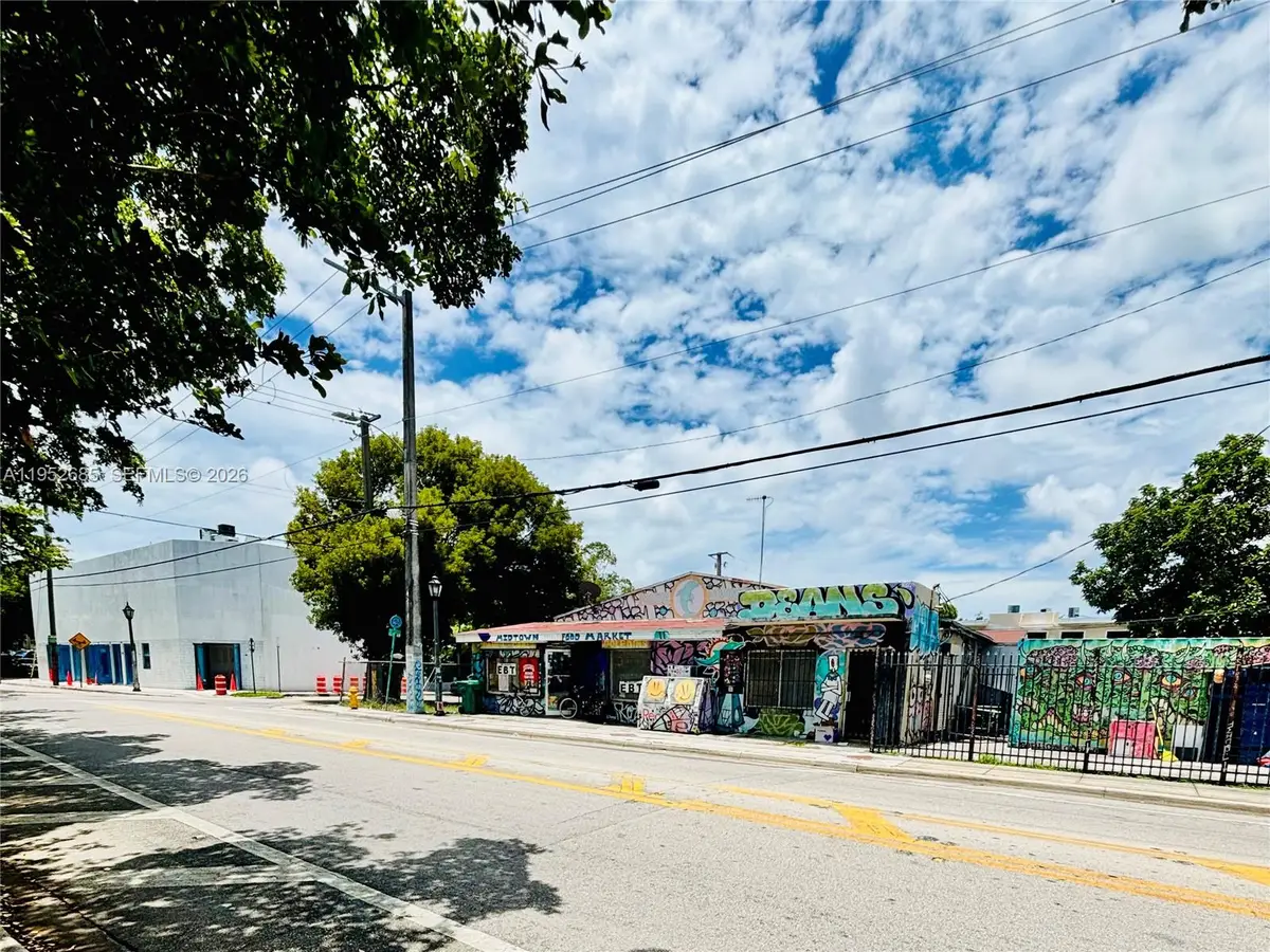 203 NW 35th St, Miami, FL 33127 - #1