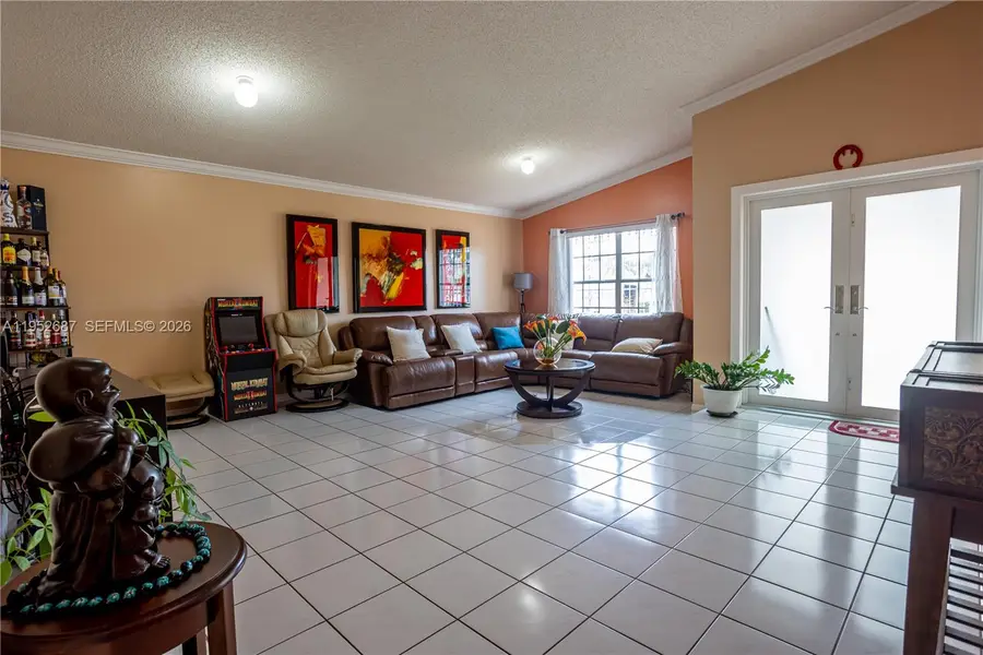 699 NW 134th Pl, Miami, FL 33182 - Image #3