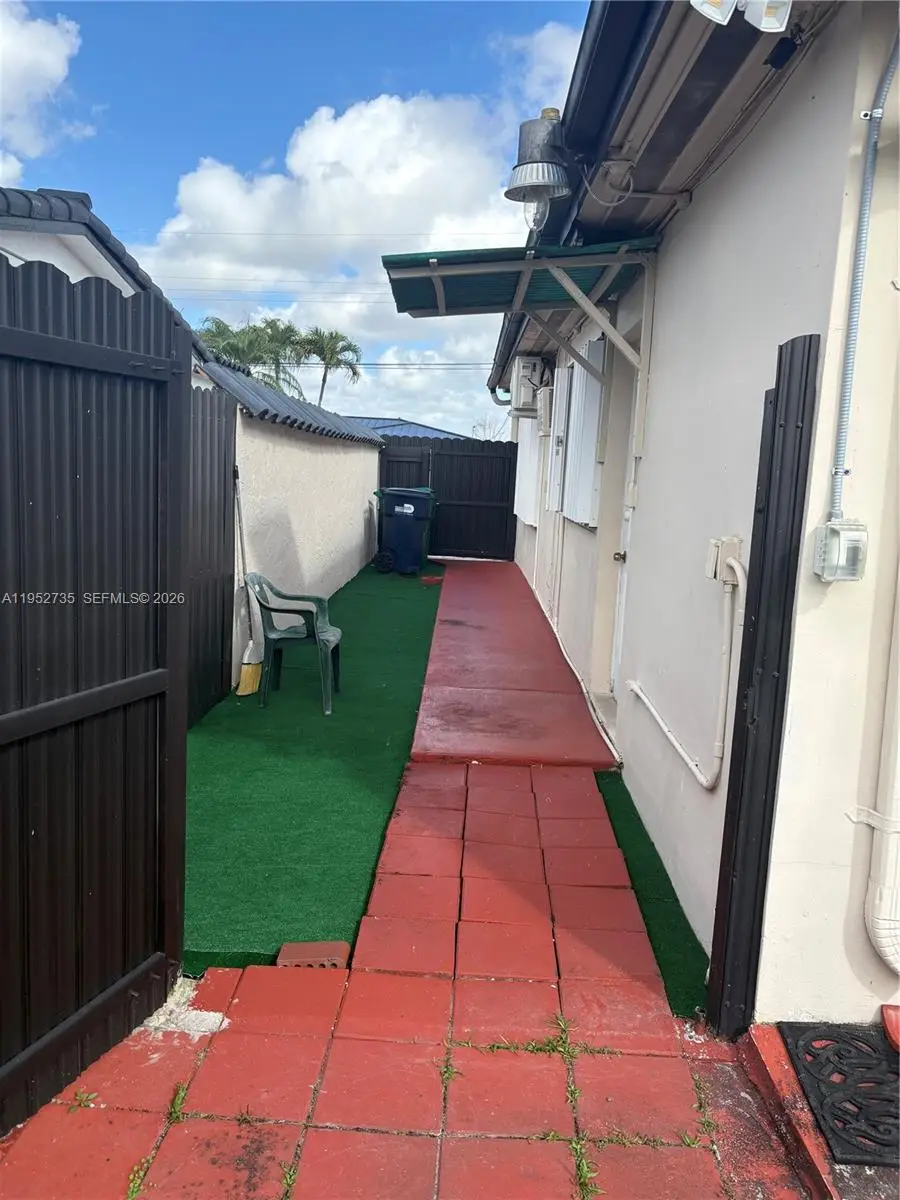 9820 SW 12th Ter, Miami, FL 33174 - Image #2