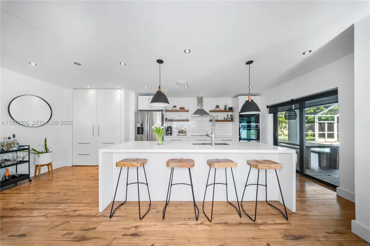 16900 SW 87th Ave, Palmetto Bay, FL 33157 - Image #1