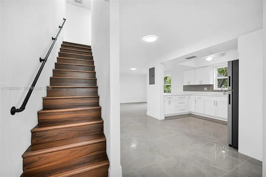 7911 SW 9th St, North Lauderdale, FL 33068 - Image #3