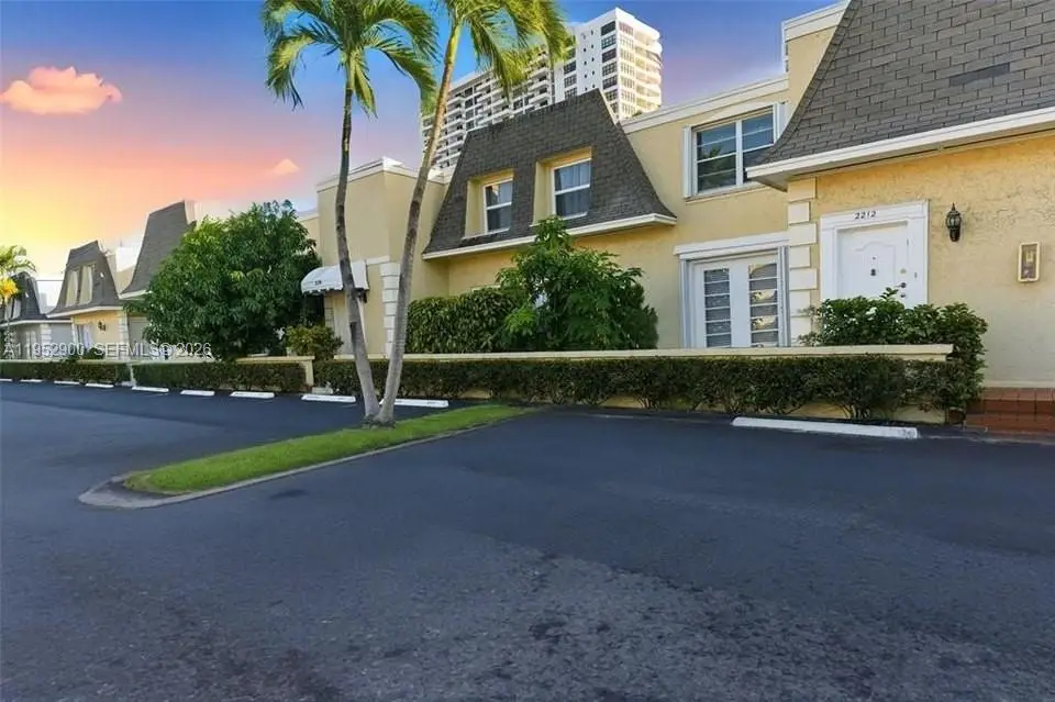 2217 NE 7th St #21, Hallandale Beach, FL 33009 - Image #1