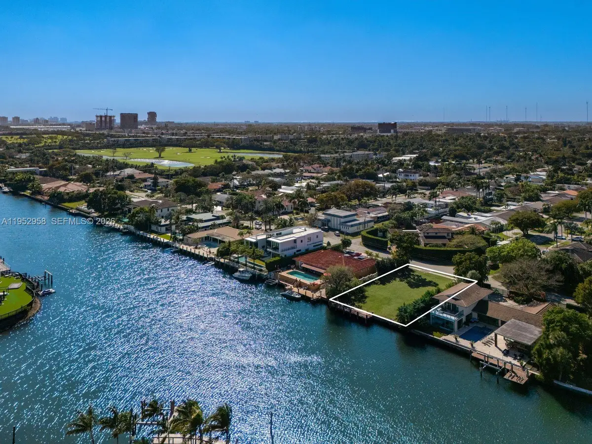 1101 Diplomat Pkwy, Hollywood, FL 33019 - Image #1