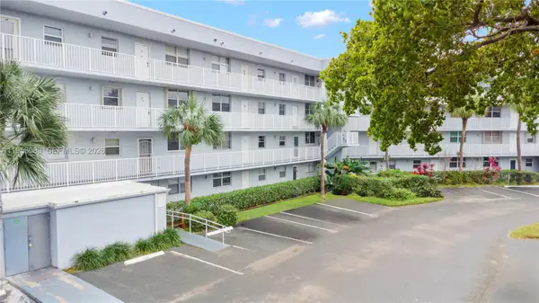 117 Royal Park Dr #3H, Oakland Park, FL 33309