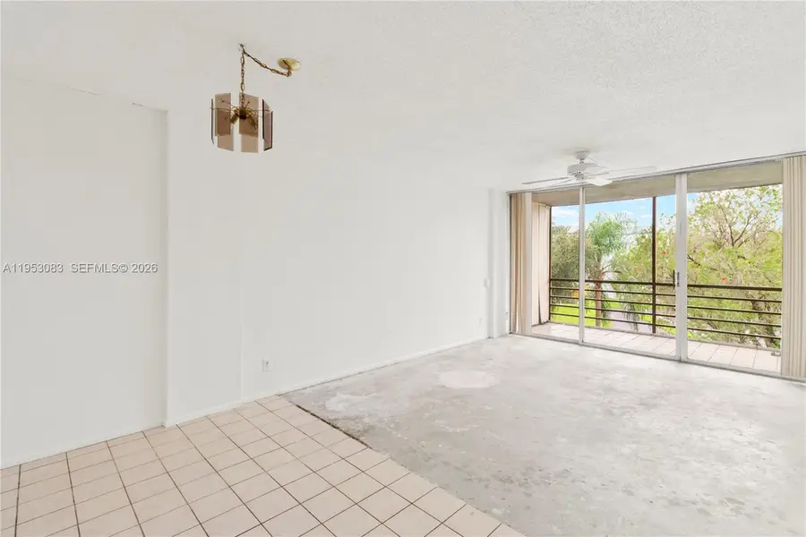 117 Royal Park Dr #3H, Oakland Park, FL 33309 - Image #2