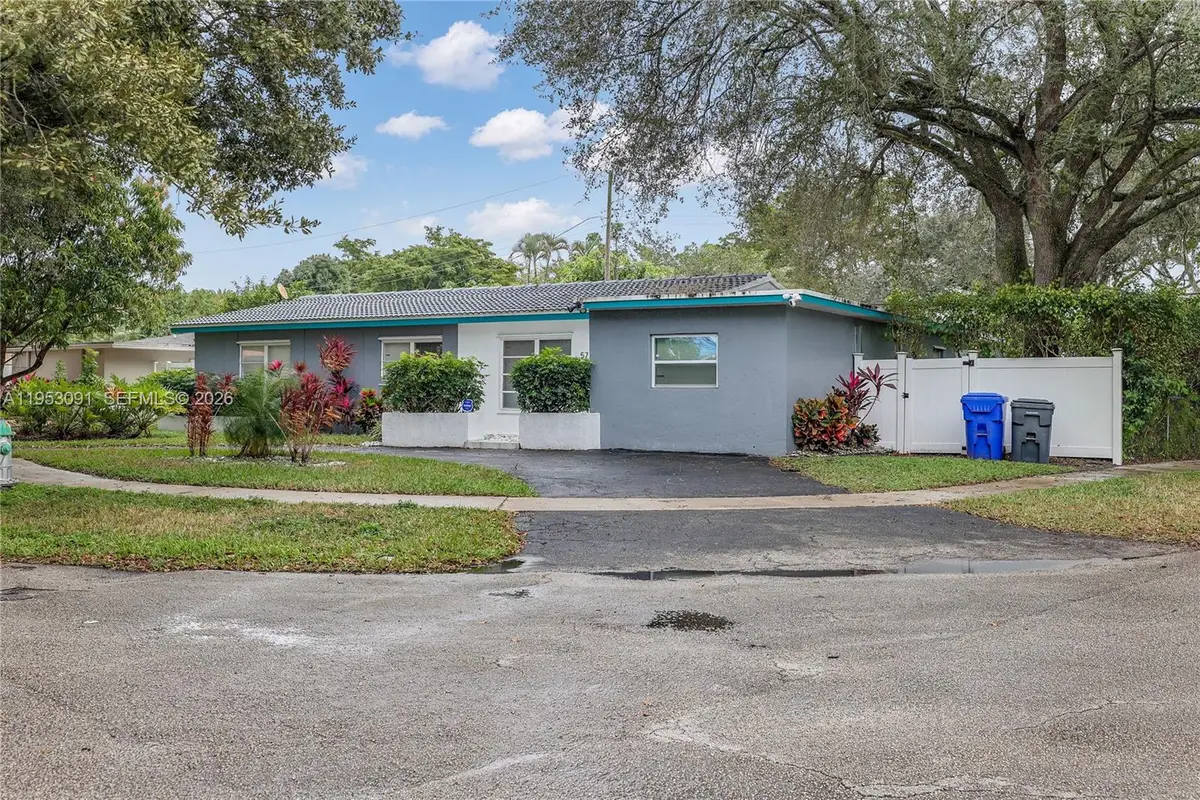 5712 Monroe St, Hollywood, FL 33023 - #1