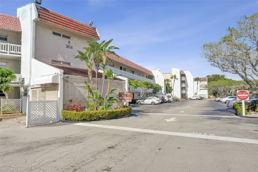 3511 E Inverrary Dr #107, Lauderhill, FL 33319 - Image #3