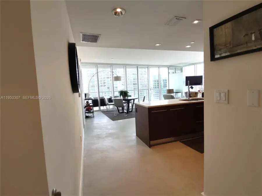 465 Brickell Ave #4402, Miami, FL 33131 - Image #2