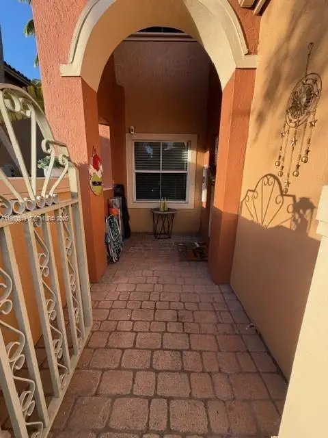 2167 Anchor Ct #2001, Dania Beach, FL 33312 - Image #2