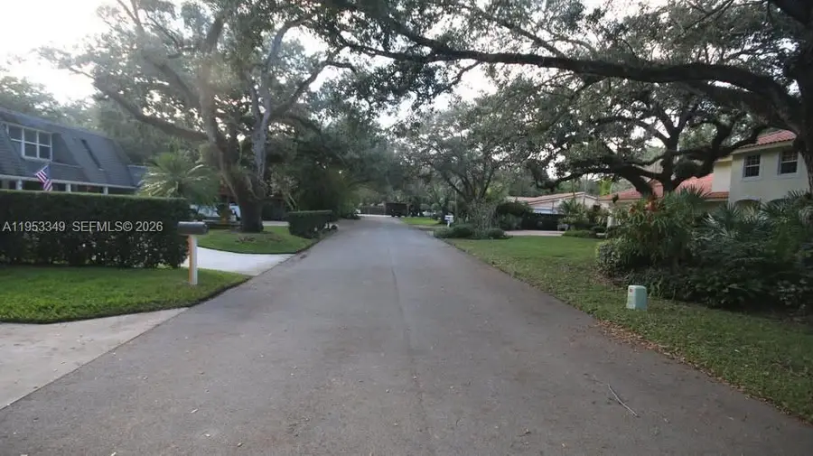 3911 SW 56th Ct, Dania Beach, FL 33312 - Image #2