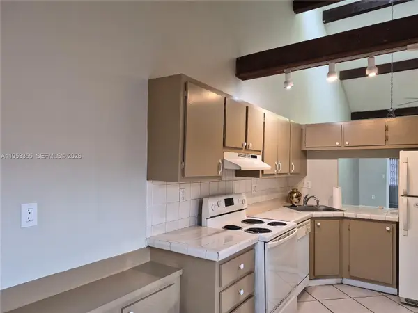 1752 NW 74th Ave #18, Plantation, FL 33313