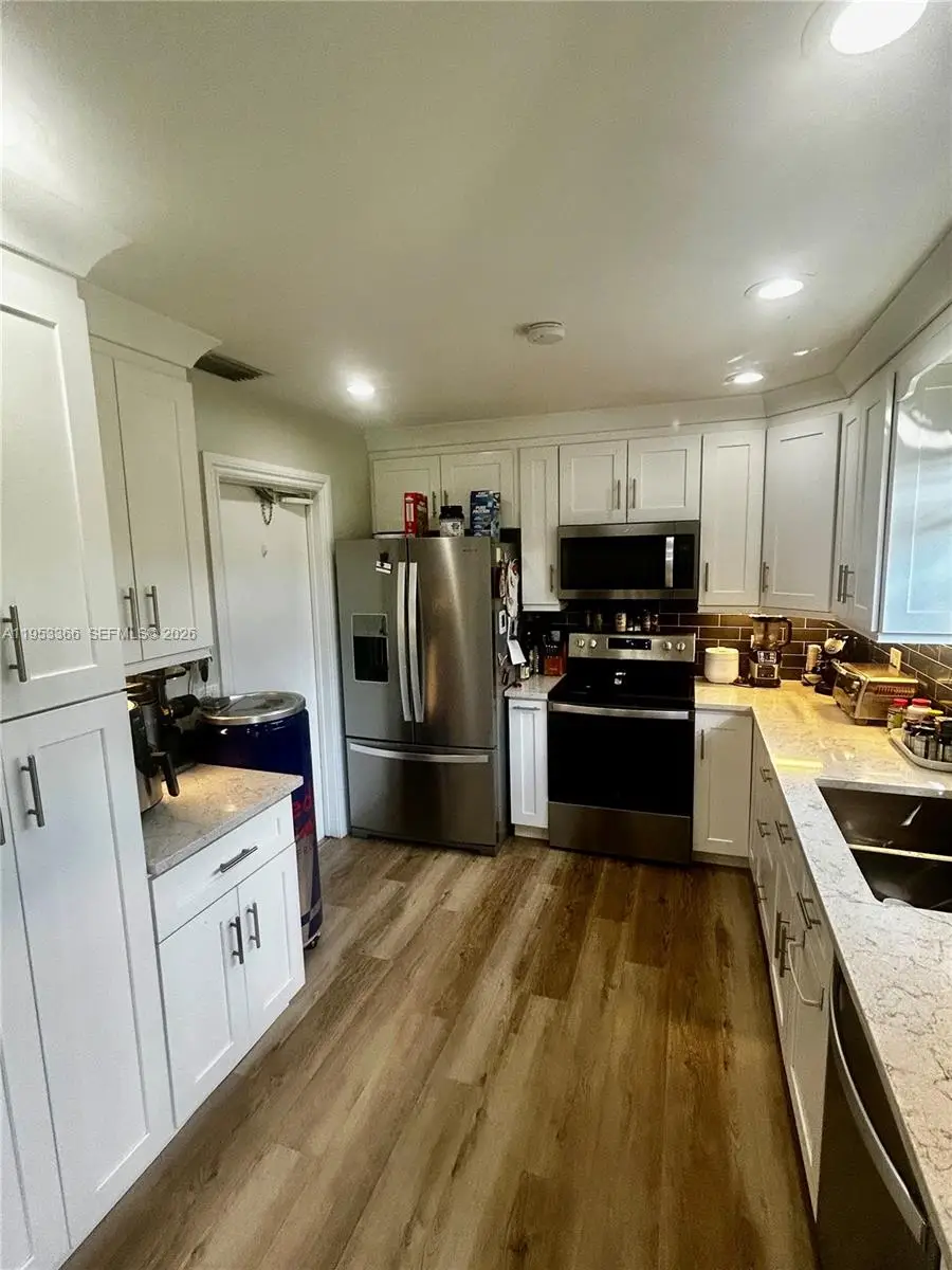 401 NW 83rd Way, Pembroke Pines, FL 33024 - #2