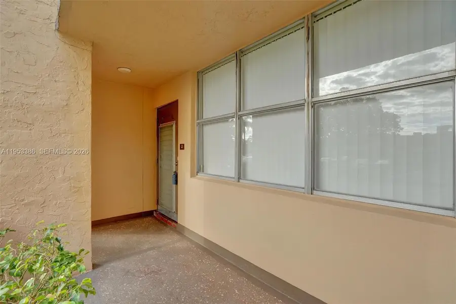 9081 Sunrise Lakes Blvd #107, Sunrise, FL 33322 - Image #2